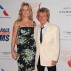 Rod Stewart tells of domestic life