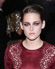 Kristen Stewart's mum wins restraining order against neighbour